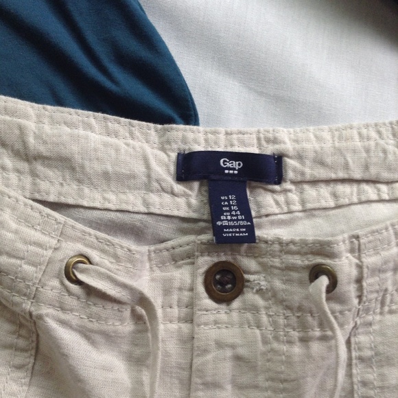 NWT Women's GAP Khaki Linen Shorts - Picture 5 of 7